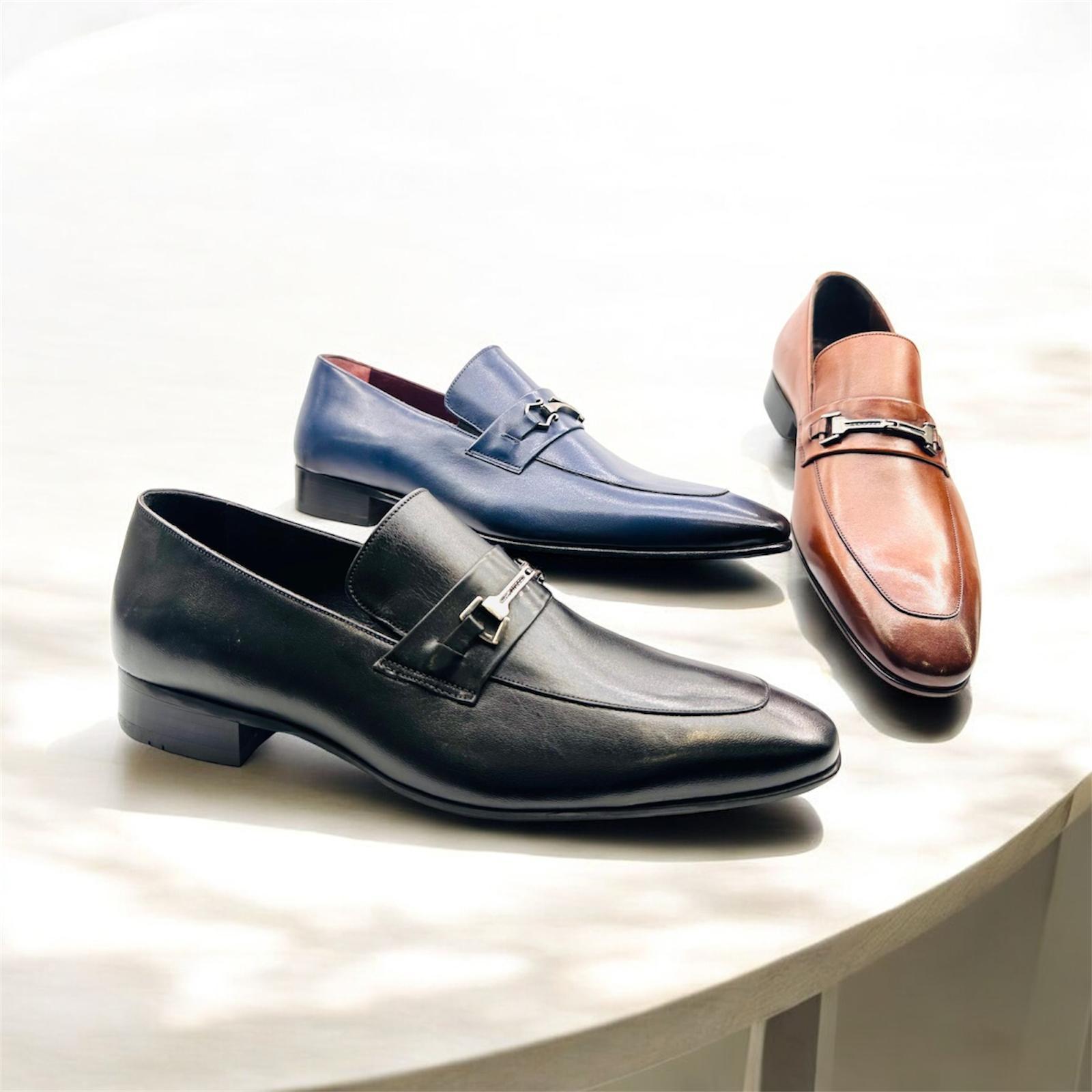 حذاء كلاسيكي